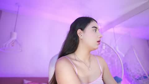 stacycooper_ online show from June 2026 07:00:02 PM