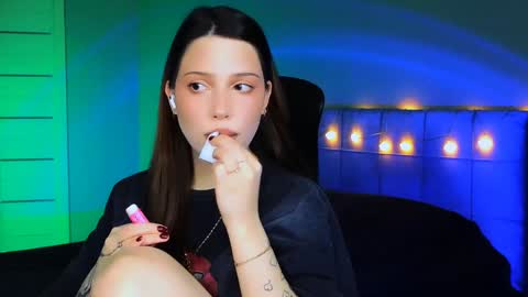 Snapshot of stacygonzales_ chatting on December 2024 06:31:02 AM Bye bye dear See you on December 3st online show from December 2024 06:31:02 AM