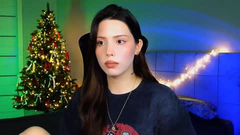 Snapshot of stacygonzales_ chatting on January 2025 09:07:01 AM Bye bye dear See you on December 3st online show from January 2025 09:07:01 AM