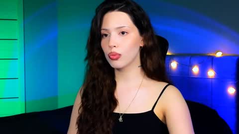 Snapshot of stacygonzales_ chatting on February 2025 12:33:01 PM Bye bye dear See you on December 3st online show from February 2025 12:33:01 PM