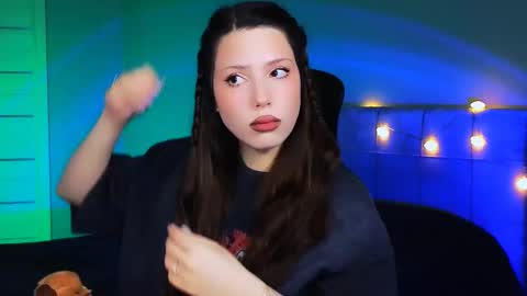 Snapshot of stacygonzales_ chatting on February 2025 06:23:01 AM Bye bye dear See you on December 3st online show from February 2025 06:23:01 AM