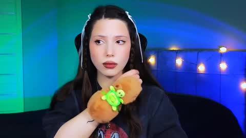 Snapshot of stacygonzales_ chatting on February 2025 09:27:01 AM Bye bye dear See you on December 3st online show from February 2025 09:27:01 AM