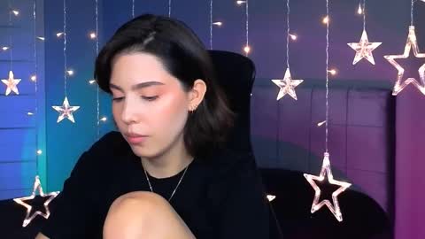 Snapshot of stacygonzales_ chatting on October 2025 09:08:01 AM Bye bye dear See you on December 3st online show from October 2025 09:08:01 AM