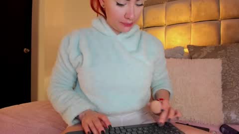 Snapshot of stacyrigel chatting on February 2025 04:22:01 AM Stacy Rigel online show from February 2025 04:22:01 AM