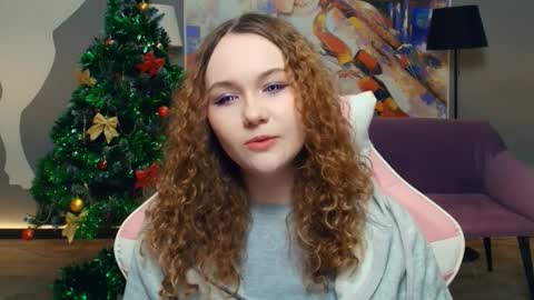 Snapshot of stacyroller chatting on February 2026 06:53:02 PM Violet online show from February 2026 06:53:02 PM