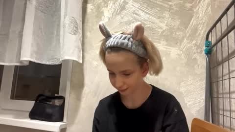 Snapshot of stacytrayler chatting on February 2026 08:52:01 PM Emma online show from February 2026 08:52:01 PM