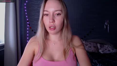 Snapshot of star_and_jane_ chatting on March 2025 01:28:01 PM star_and_jane_ online show from March 2025 01:28:01 PM