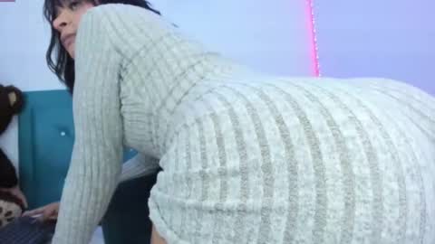 Snapshot of star_darling chatting on February 2025 01:41:01 AM S T A R online show from February 2025 01:41:01 AM