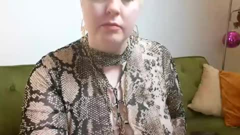 Star Ryderr online show from January 2026 10:01:02 PM