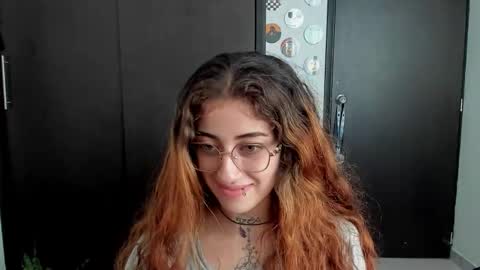 Snapshot of star_shooting chatting on October 2025 10:09:02 PM star_shooting online show from October 2025 10:09:02 PM