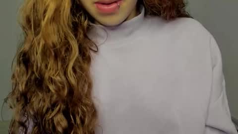 Snapshot of star_shooting chatting on November 2025 12:52:02 AM star_shooting online show from November 2025 12:52:02 AM