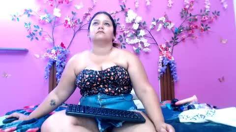 Snapshot of starfishanal21 chatting on April 2026 08:40:02 PM alejandra online show from April 2026 08:40:02 PM