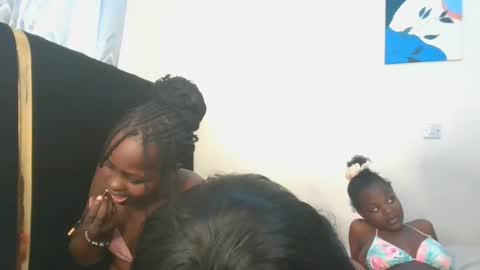 lia online show from December 2025 07:38:01 AM