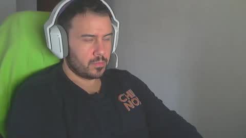 stark_86 online show from December 2024 04:31:01 PM