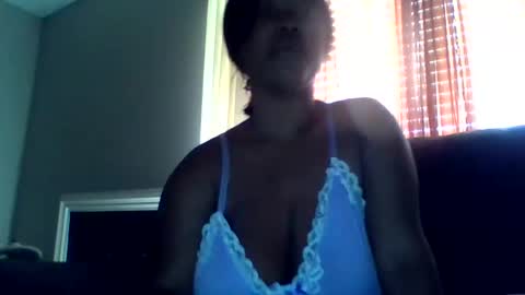 starlebomb online show from March 2026 02:10:02 PM