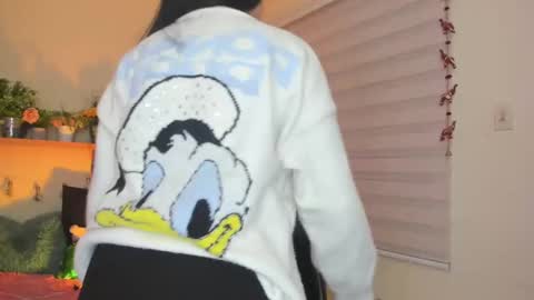 Snapshot of starlie_ chatting on February 2025 11:22:02 PM Alisson online show from February 2025 11:22:02 PM