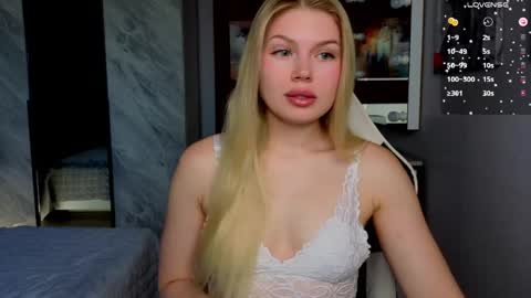 Caroline online show from May 2026 03:00:02 AM