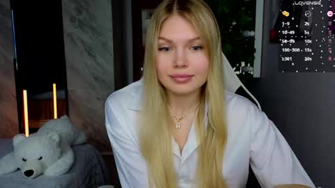 Caroline online show from May 2026 02:53:02 AM