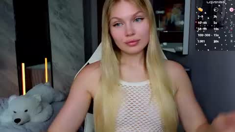 Snapshot of starlight_2004 chatting on July 2026 08:53:02 AM Caroline online show from July 2026 08:53:02 AM