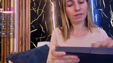 starlight_mature11_aws online show from July 2026 08:55:01 PM