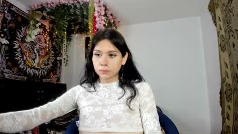 starmoonly online show from March 2025 03:45:01 AM