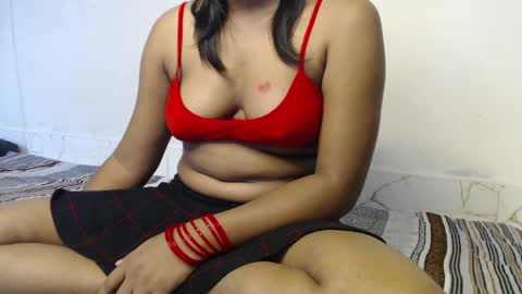 StarryWhispers online show from May 2026 09:37:01 AM