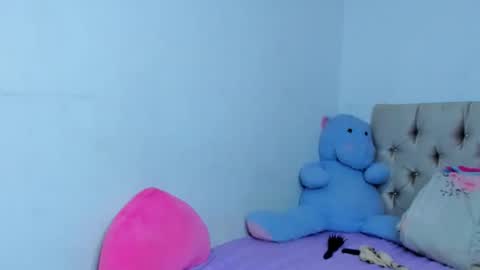 stassiebell online show from January 2025 07:13:02 AM