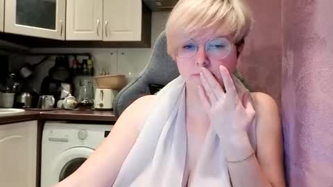 Snapshot of stasya_07 chatting on February 2026 01:15:02 AM Stasya online show from February 2026 01:15:02 AM