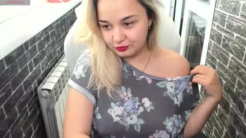 Snapshot of stasyasunshine chatting on October 2025 03:28:02 AM stasyasunshine online show from October 2025 03:28:02 AM