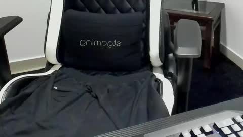 Snapshot of stebankechimba chatting on October 2025 11:05:01 PM Stebankechimba online show from October 2025 11:05:01 PM