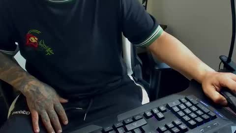 Snapshot of stebankechimba chatting on October 2025 05:35:01 PM Stebankechimba online show from October 2025 05:35:01 PM