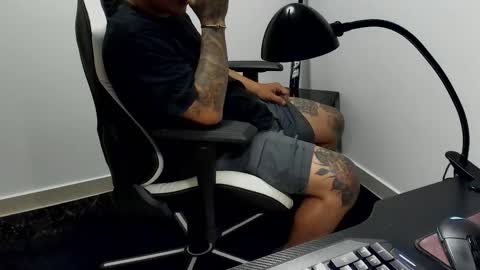 Snapshot of stebankechimba chatting on November 2025 01:07:02 AM Stebankechimba online show from November 2025 01:07:02 AM