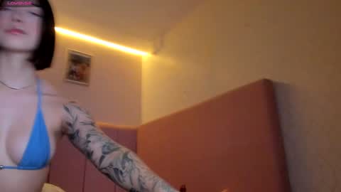 Stefa Gomez  online show from December 2024 12:01:01 PM