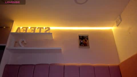 Stefa Gomez  online show from February 2025 03:45:02 PM