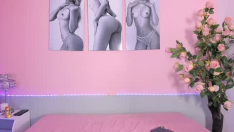 Stefany online show from June 2026 01:12:01 PM