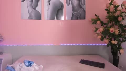 Stefany online show from June 2026 01:32:02 PM