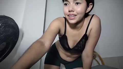 Snapshot of steffharris chatting on February 2025 06:13:02 AM stefany online show from February 2025 06:13:02 AM