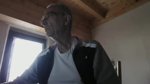 Snapshot of stefi444466 chatting on May 2026 05:13:01 AM stefi444466 online show from May 2026 05:13:01 AM