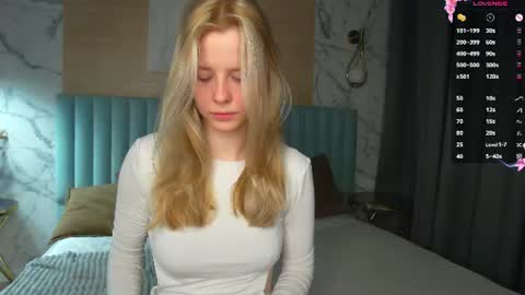 Stefie online show from July 2026 05:33:02 AM