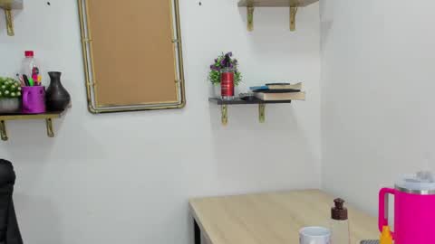 Stefy  online show from April 2026 08:32:01 PM