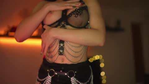 Snapshot of stella_shock chatting on December 2024 08:54:02 AM Stella online show from December 2024 08:54:02 AM