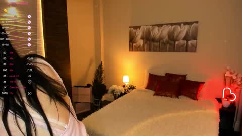 Snapshot of stella_shyyyy chatting on September 2025 03:34:02 PM Molly online show from September 2025 03:34:02 PM