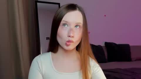 Snapshot of stella_sunny chatting on December 2024 03:00:02 PM stella_sunny online show from December 2024 03:00:02 PM