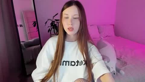 Snapshot of stella_sunny chatting on February 2025 12:10:01 AM stella_sunny online show from February 2025 12:10:01 AM