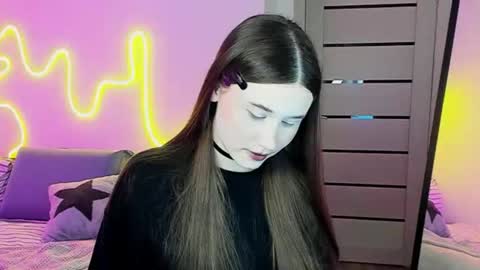 Snapshot of stella_sunny chatting on December 2025 06:48:01 PM stella_sunny online show from December 2025 06:48:01 PM