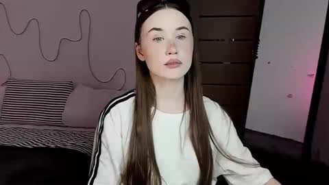 Snapshot of stella_sunny chatting on January 2026 08:10:02 PM stella_sunny online show from January 2026 08:10:02 PM