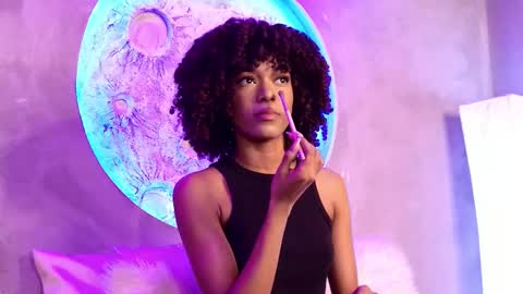 S T E L L A online show from October 2025 10:32:02 PM