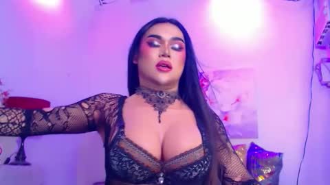 CALL ME STELLA online show from May 2026 06:18:01 AM