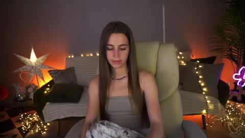stellahoneywell online show from June 2026 01:11:01 PM