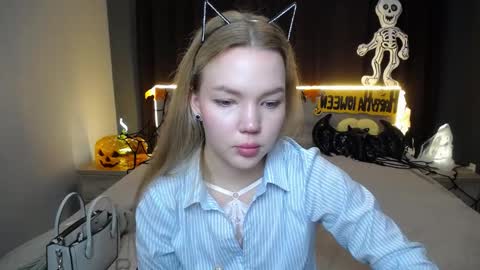 Snapshot of stellalights chatting on October 2025 12:05:02 PM stellalights online show from October 2025 12:05:02 PM